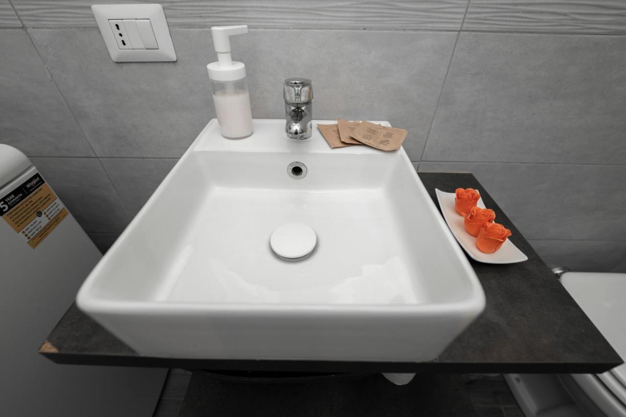 Donna Chiara House - Toledo * Napoli